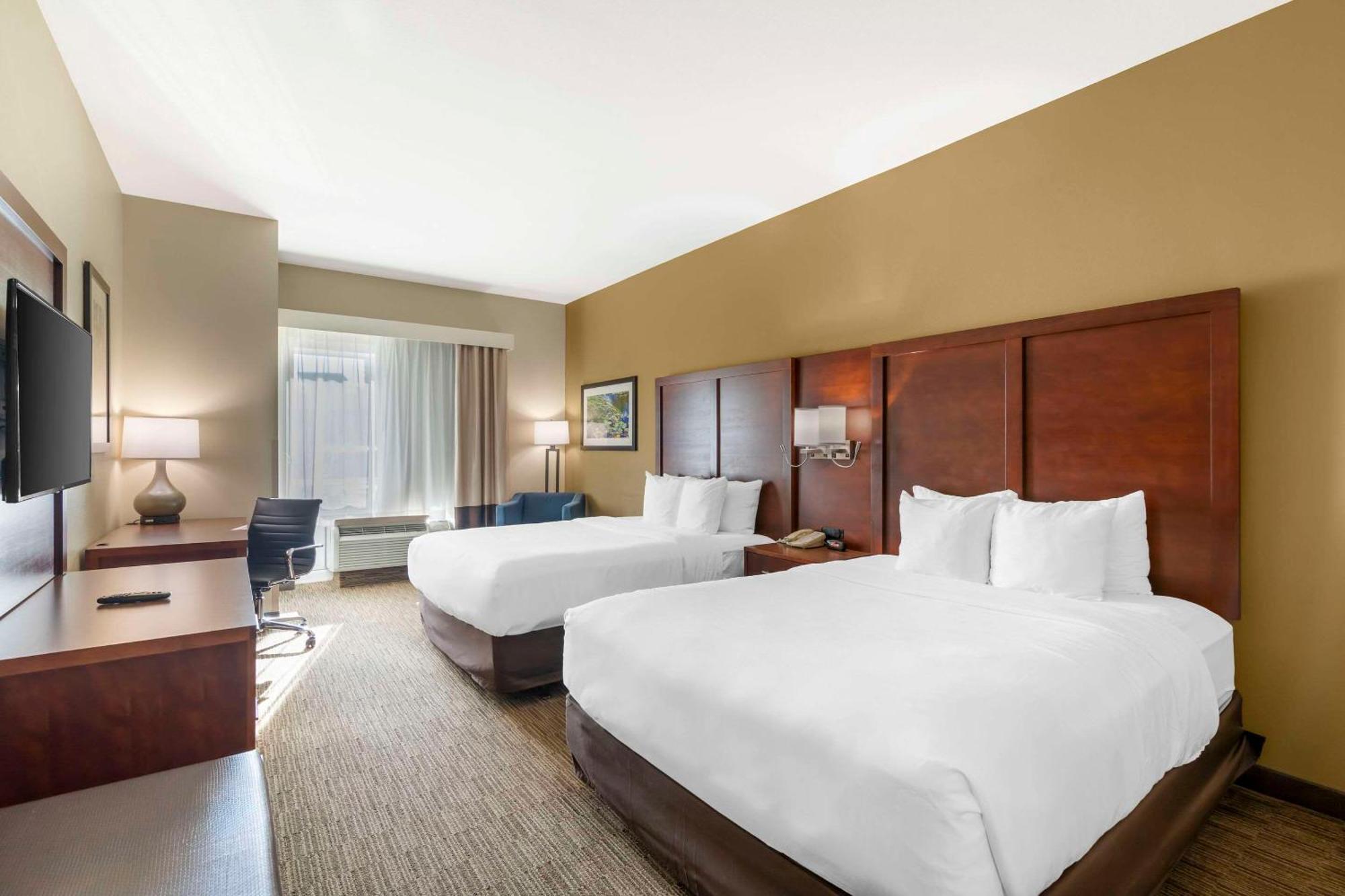 Comfort Inn & Suites Tifton Esterno foto