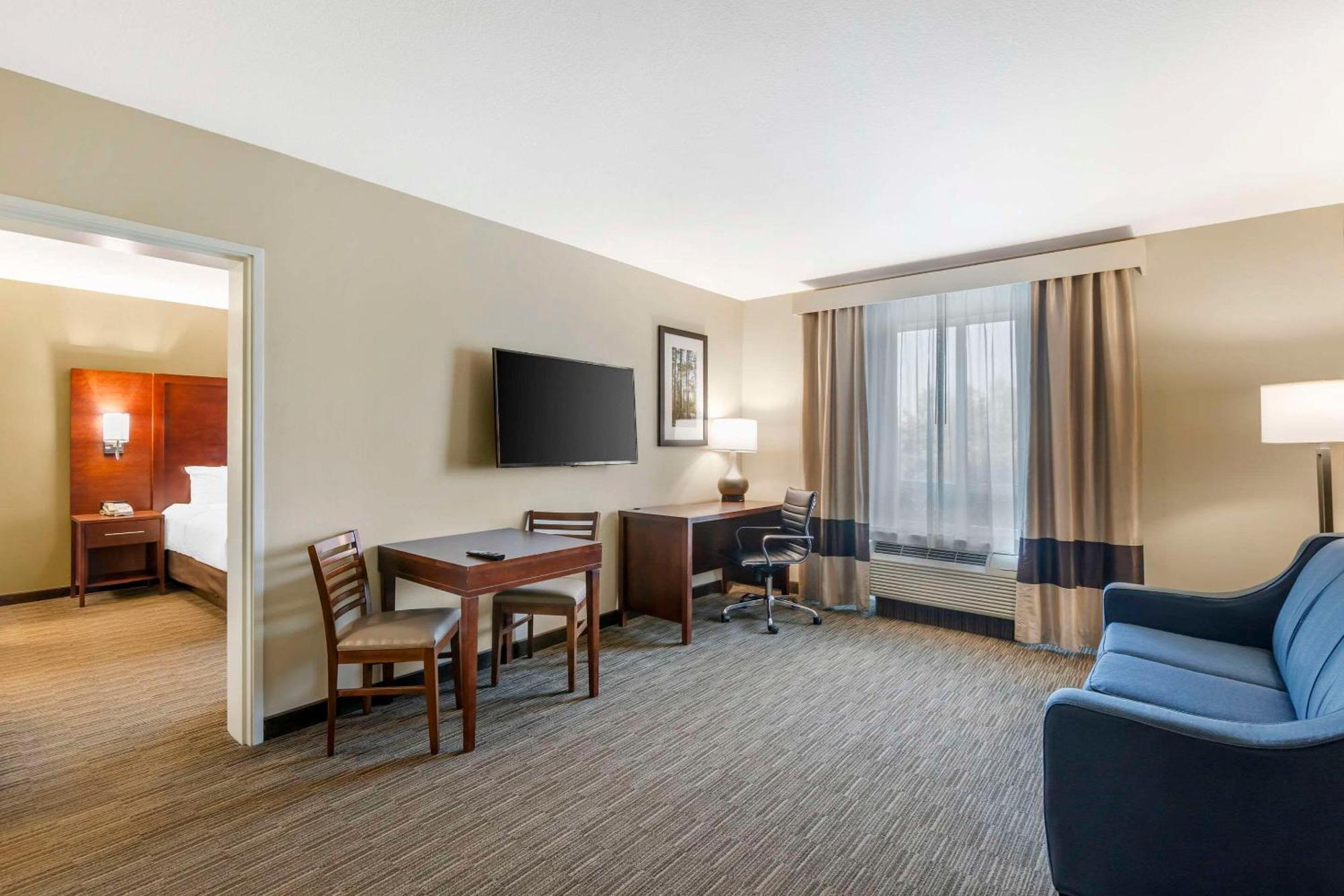 Comfort Inn & Suites Tifton Esterno foto