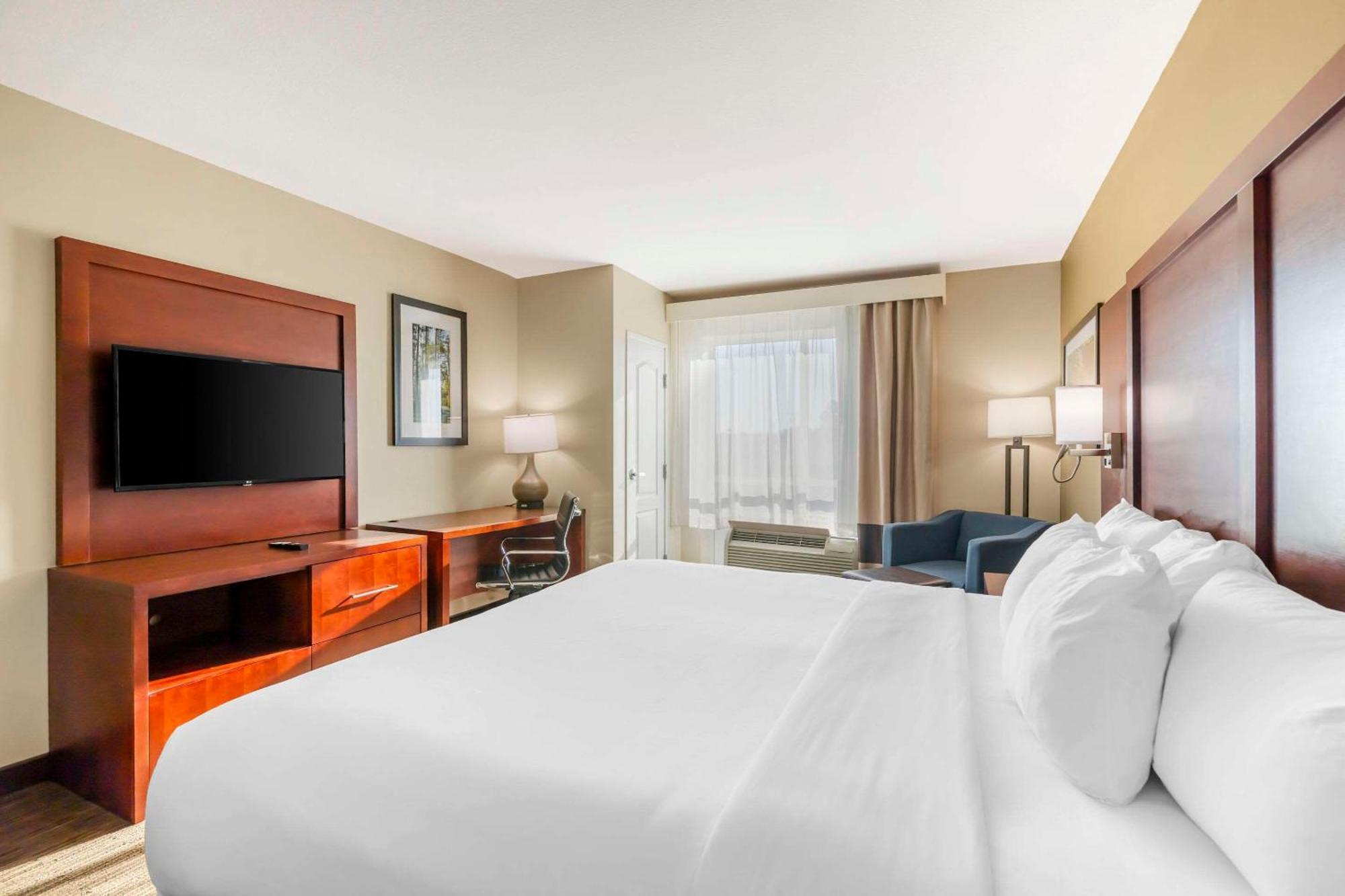 Comfort Inn & Suites Tifton Esterno foto