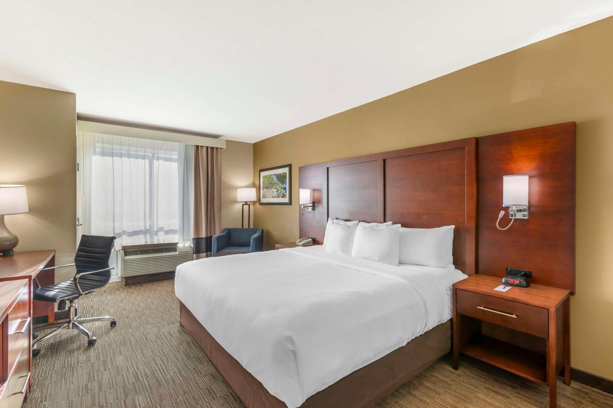 Comfort Inn & Suites Tifton Esterno foto