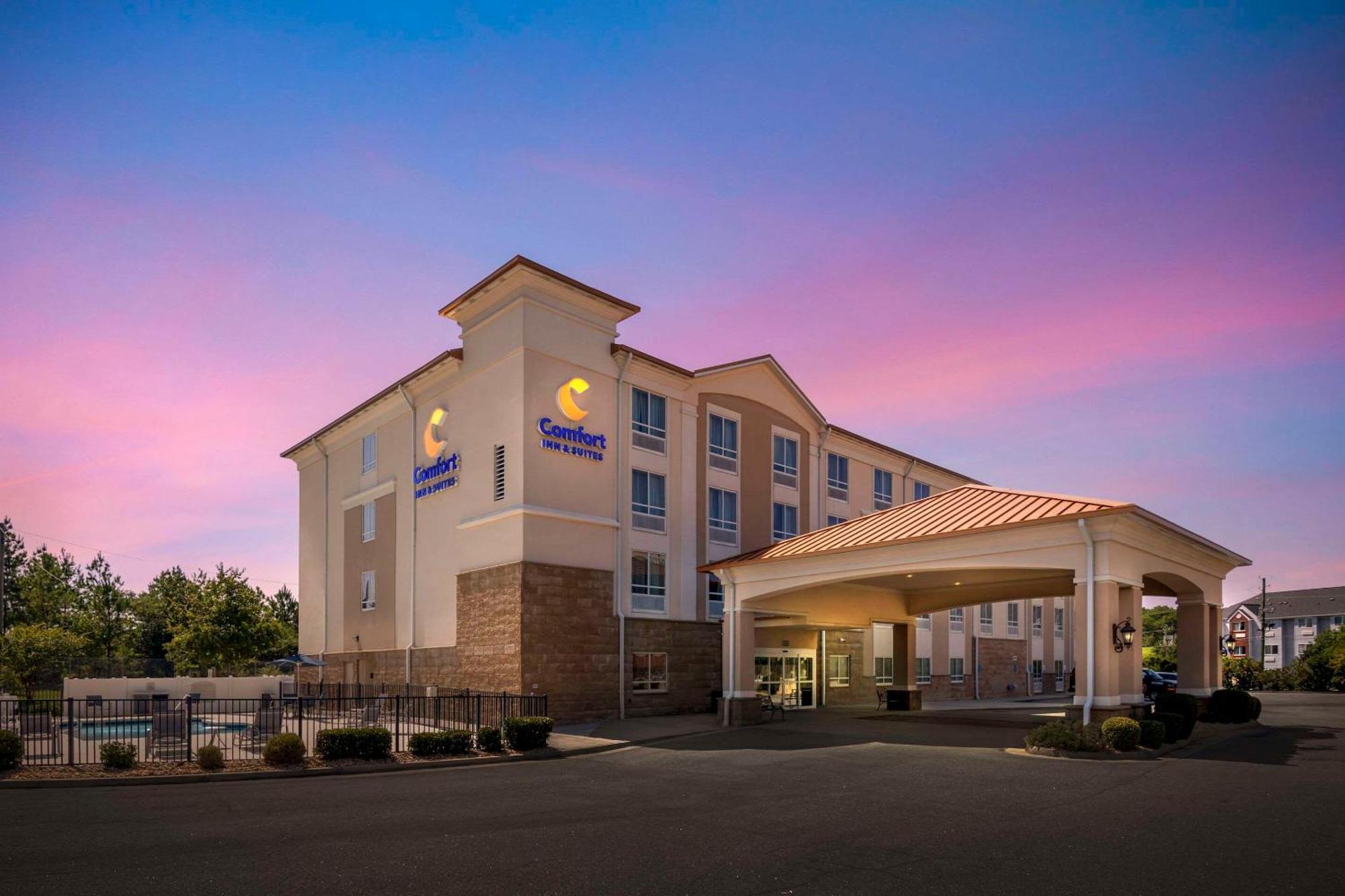 Comfort Inn & Suites Tifton Esterno foto
